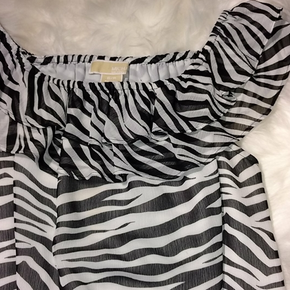 Micheal Kors XS Tops - Picture 7 of 8